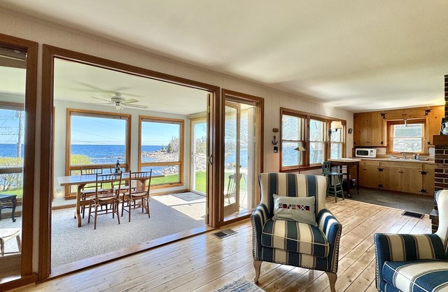 King’s View - Stunning Panoramic Ocean Views