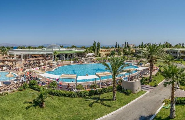 Kipriotis Maris Suites