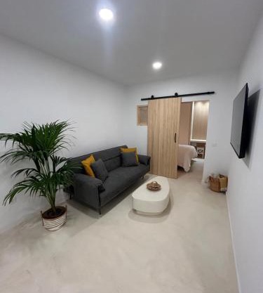 Kira Suite