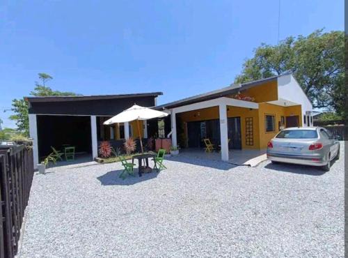 Kitnet confortável em Pontal do Sul