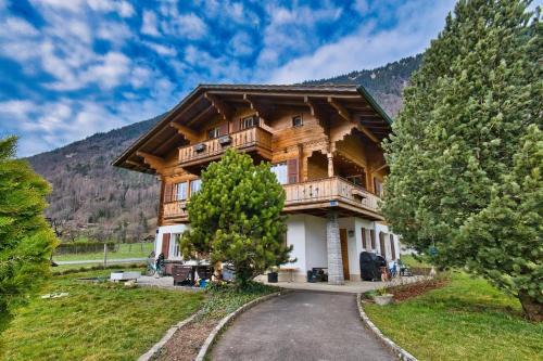 Kiwi Chalet - Mountain Views & Cozy NZ Vibes
