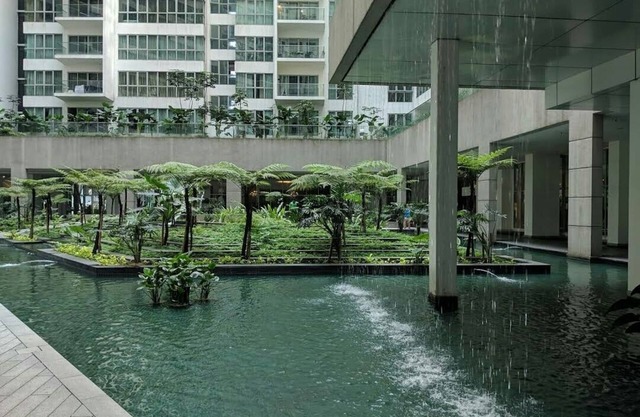 KL Skyline Hostel and rooftop terrace Infinity Sky Pool