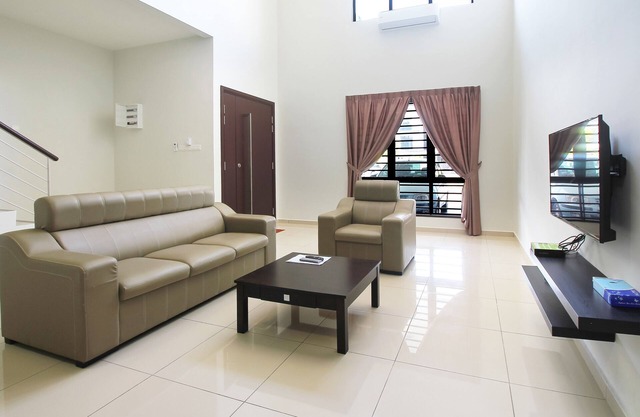 KL6, Perfect House for Aces Group Holiday