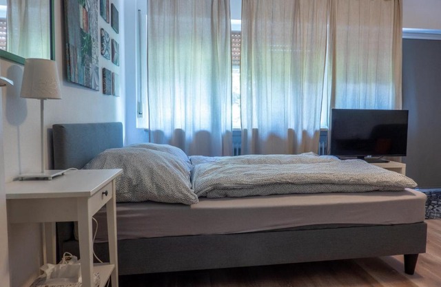 Kleines Souterrain Apartment direkt am Park