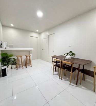 KM Suites 2BR Unit Near San Juan LU