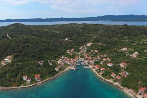 Knež - Relaxing Apartments Near the Sea on Mali Iž