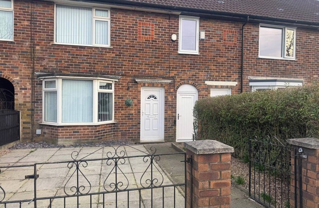 Knotty Ash - 3 Beds - Sleeps 6 - On-Site Parking