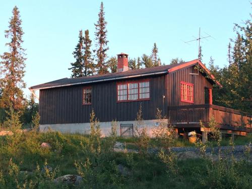 Koselig, lita hytte på Aurdalsåsen ved Danebu