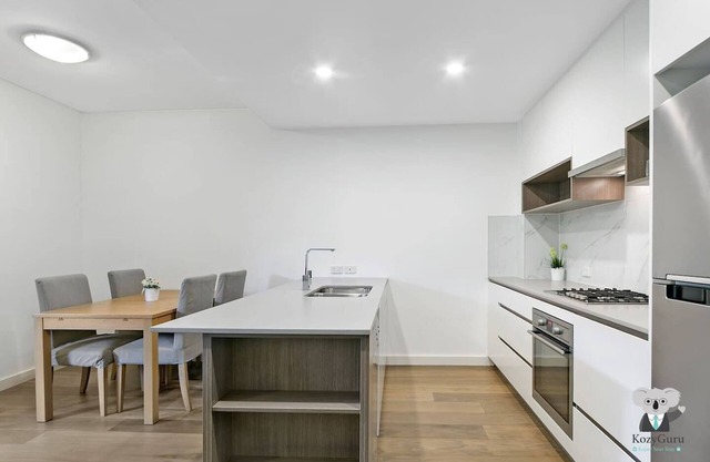 KOZYGURU | Waitara | Kozy 2 Bed APT | Walk to Train Station | NWA008