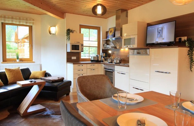 KRAABICHL SUNSHINE APARTMENT