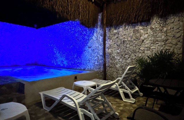 Kuxtal Merida | near the airport and periferico (with office and video games)