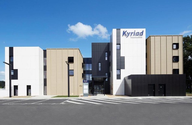 Kyriad Prestige Pau – Palais des Sports
