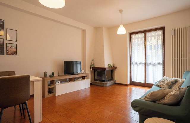 L'Abete - Introbio family Apartment