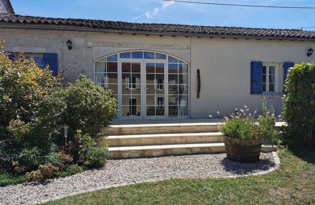 L'Ancienne Distillerie - Hennessy. Luxury gite just 10 mins from Cognac