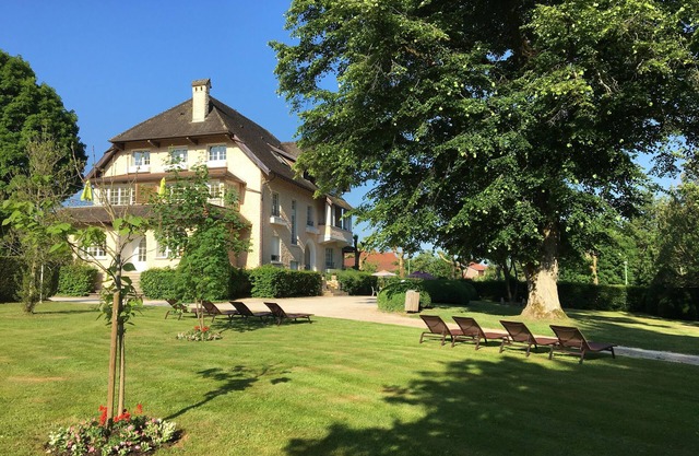 L'ESCALE - AVOINE - Maison d'Hôtes l'Escale -THERMES DE BAINS LES BAINS