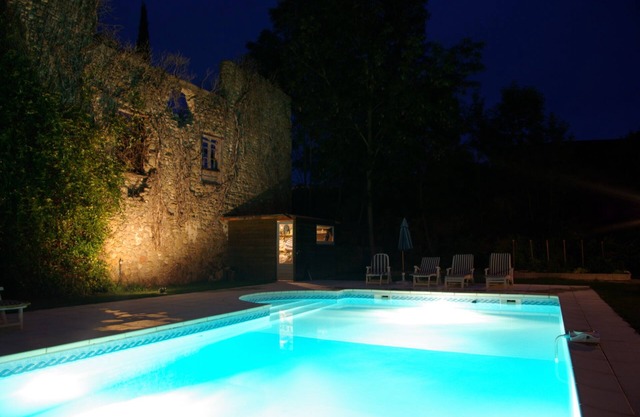 L’Impasse du Temple - Superb Holiday House, 5+ beds, beautiful gardens, pool