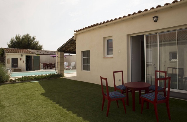 l'Obrador 25 m2 - Kitchen & terrace - pool access