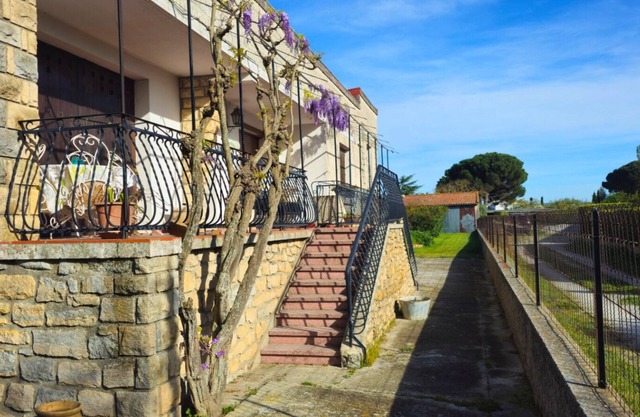 L'oustal*Family home, private garden