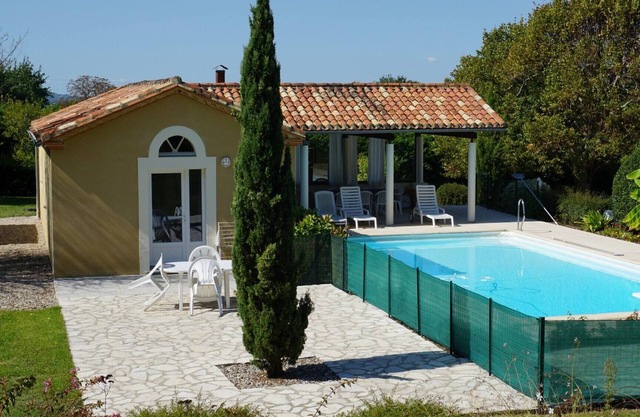 La Bakénia, Gite "Joini" with swimming pool and airconditioning