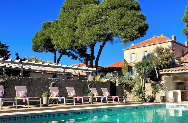 La Belle Demeure - Six Bedroom Villa, Sleeps 12