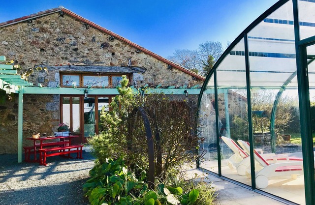 La Blatière The stables-pool, sauna&gym-games room,rural setting close to it all