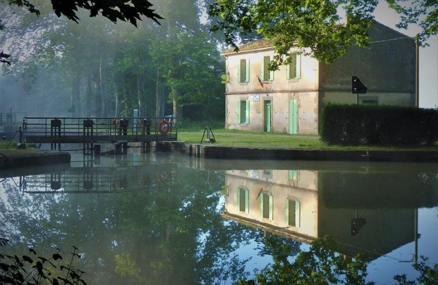La Bonne Planque - Maison éclusière de la Domergue Canal du Midi