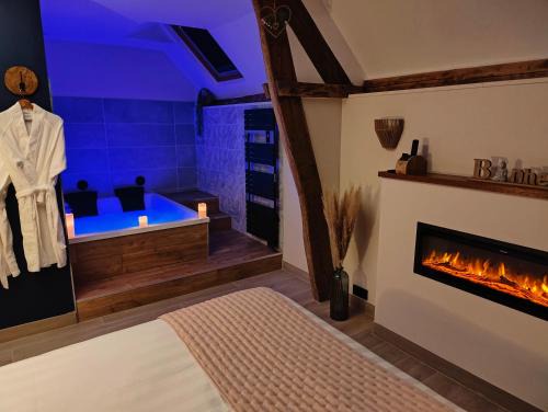 LA BULLE ROMANTIQUE, Suite avec jacuzzi privatif
