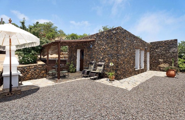La Casa de Abajo
