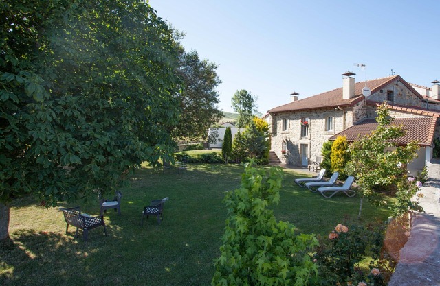La Casa del Lago de Campoo. What a view! Ideal for families!