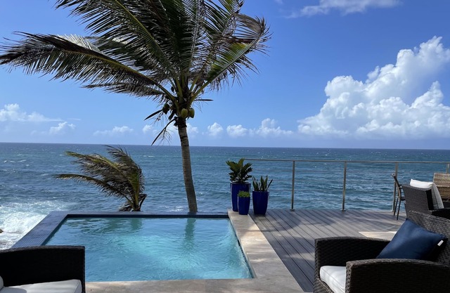 La Casita | Oceanfront Villa Dorado