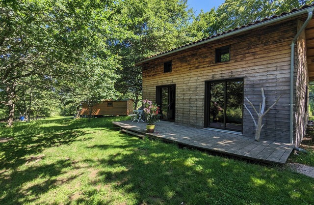 La Chambre d'Art in the heart of nature, 300 metres from Lake St Pardoux