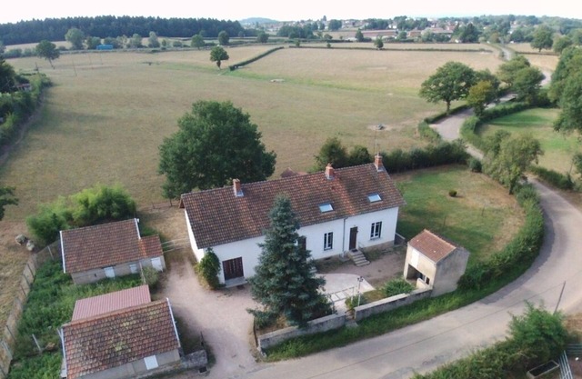 LA fERME DU BOIS PERRAULT - Saint-Vallier - 71230