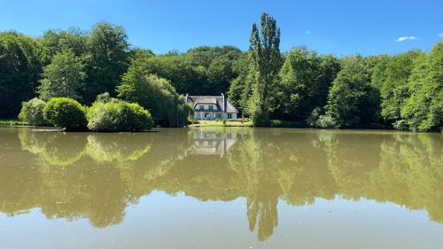 "La Homerie" Chaumière en pleine nature