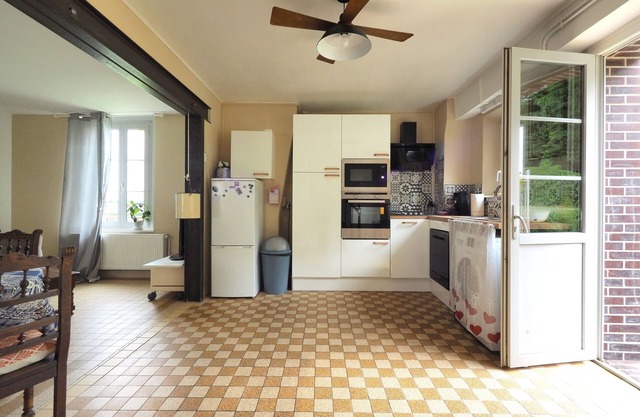 La Mésangère - Two Bedroom House, Sleeps 4