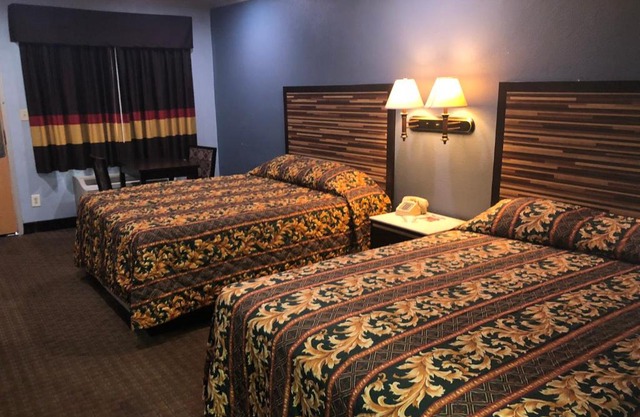 La Mirage Inn LAX Airport