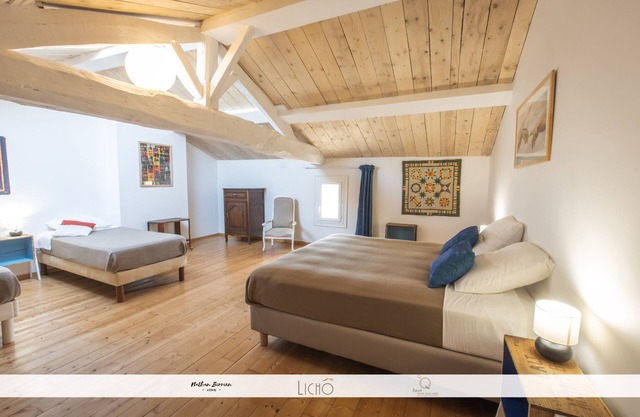 La Part des Anges: a large bed and breakfast with character
