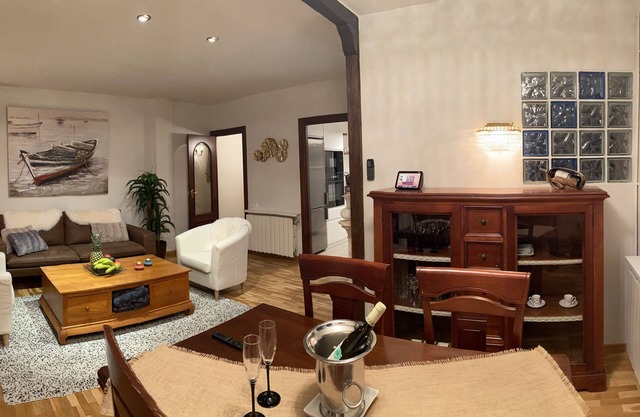 La pastora Gava, Apartment with parking near Barcelona.