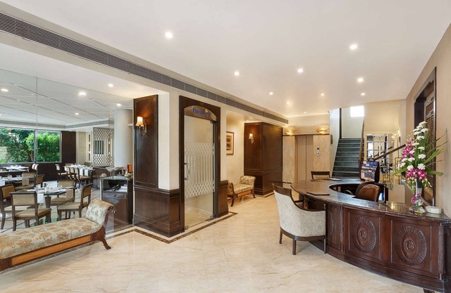 La Place Sarovar Portico, Lucknow