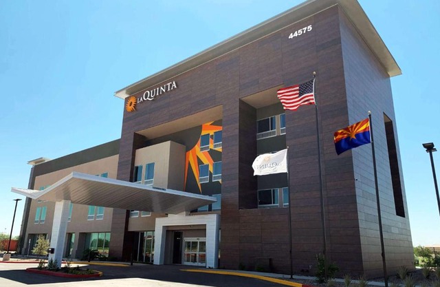 La Quinta Inn & Suites by Wyndham Maricopa Copper Sky