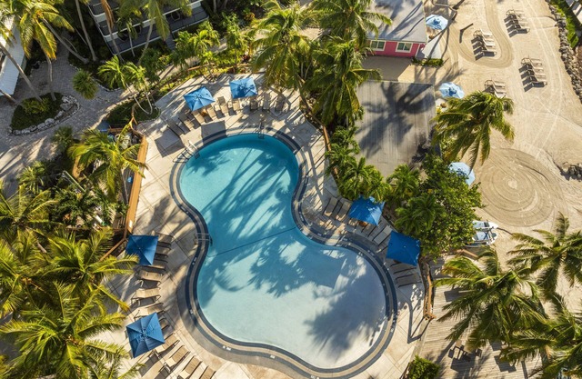 La Siesta Resort & Villas