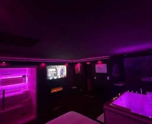 La Suite Prestige Jacuzzi,Sauna,Netflix,Disney