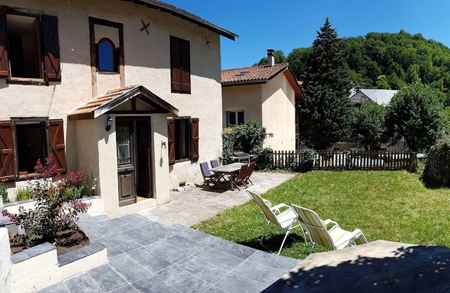 La Vieille Ferme, French Pyrenees, Pool & Hot Tub