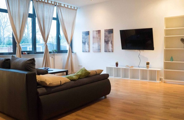 LA05 Loft apartment in Langenfeld with the language assistant Alexa, 50 inch TV and free WiFi