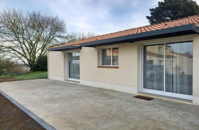 Lac Grand Lieu : maisonnette au calme avec jardin