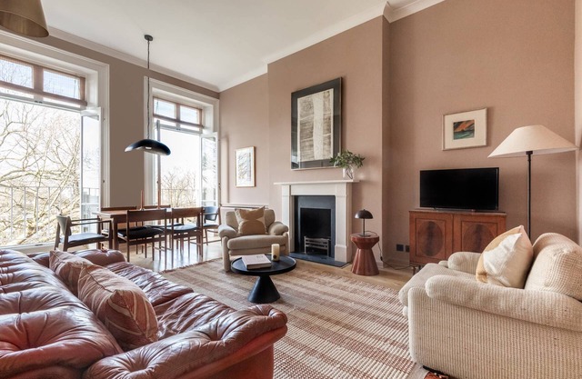 Ladbroke Grove XV by onefinestay