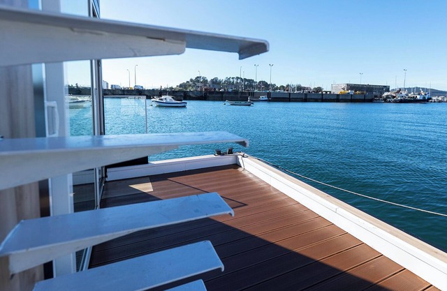 Lady SEA Barco Apartamento