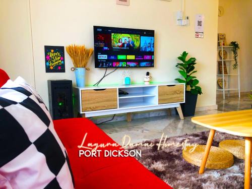 Laguna Damai Homestay Teluk Kemang PD 3BR- Pool View