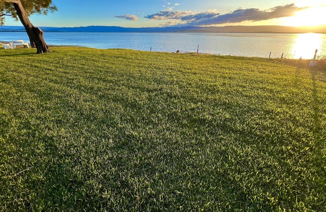 Lake-Front Villa w/ Waterviews and Direct Water Access
