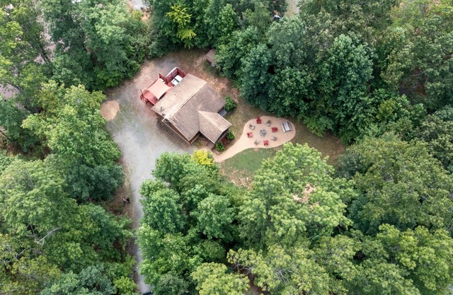Lake Getaway (paddle boards included)