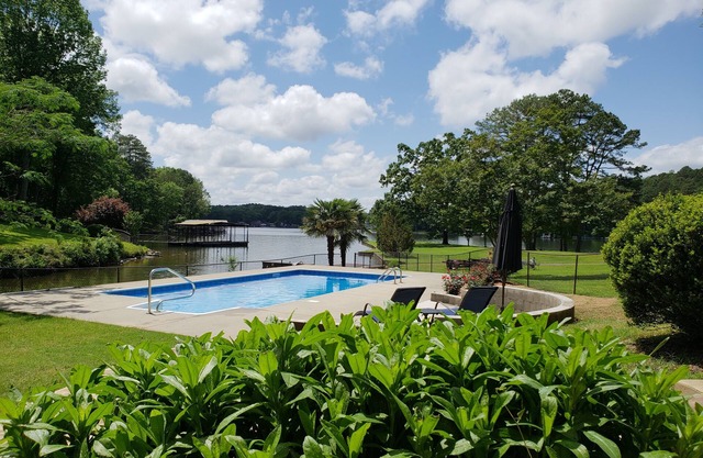 Lake Hamilton - Private Hot tub, pool and peleton.
